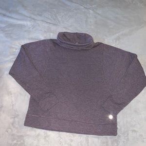 🎀 3/$20 Apana crop turtleneck pullover